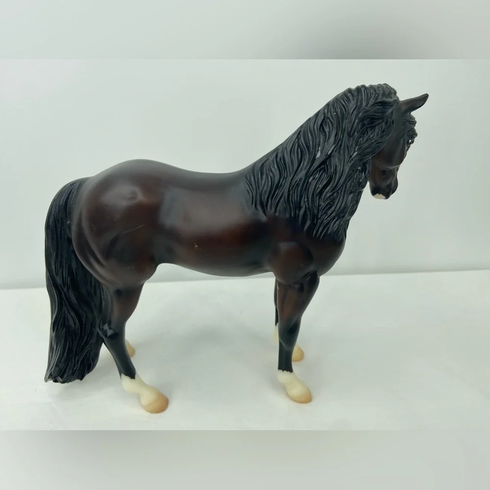 Breyer Model #707 Cefnoakpark Bouncer Retired‎ 2008